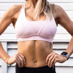 Sixpack im Gym: Ihr Plan für effektives Bauchtraining & starken Rumpf