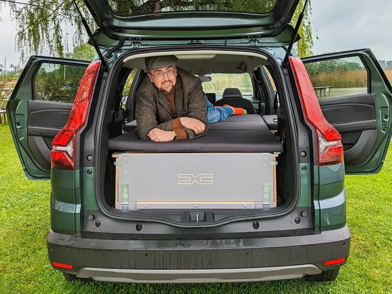 Dacia Jogger Camper Sleep Pack Innenraum